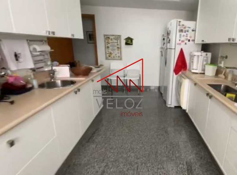 Apartamento à venda com 3 quartos, 218m² - Foto 20