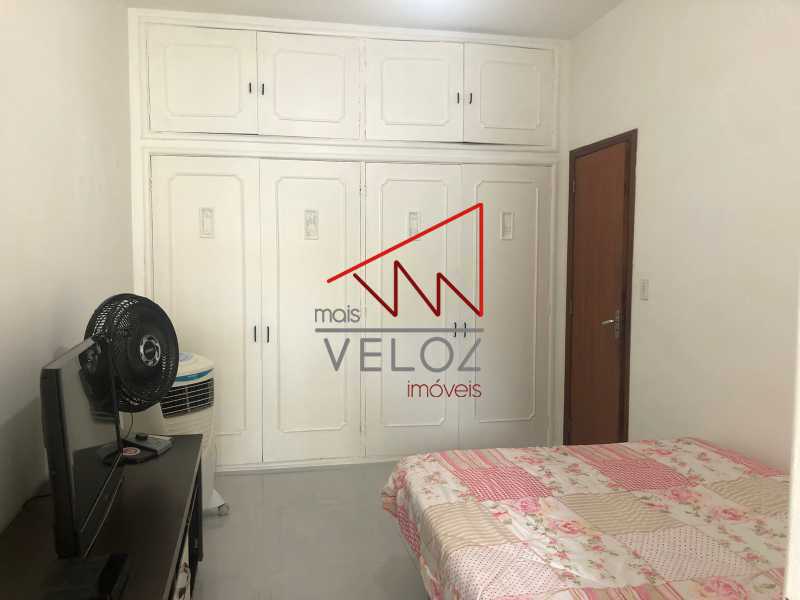 Apartamento à venda com 4 quartos, 202m² - Foto 12