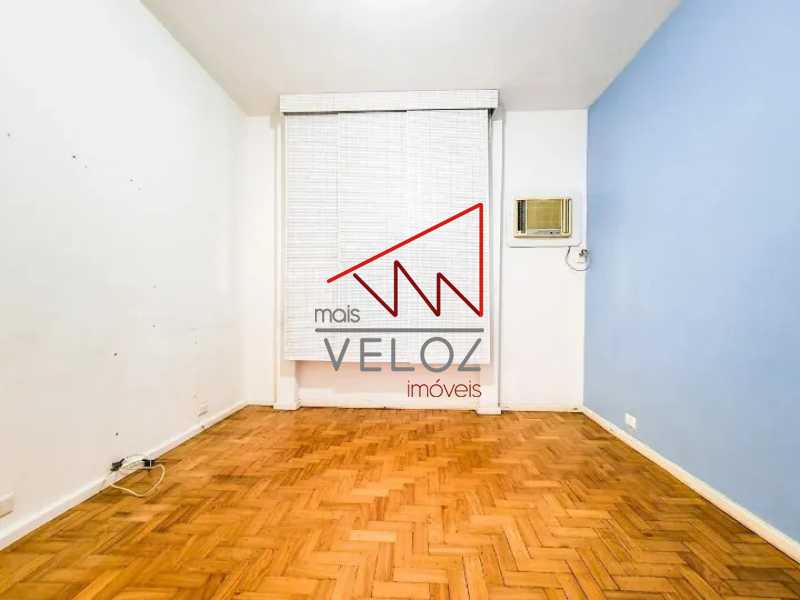 Apartamento à venda com 3 quartos, 135m² - Foto 8