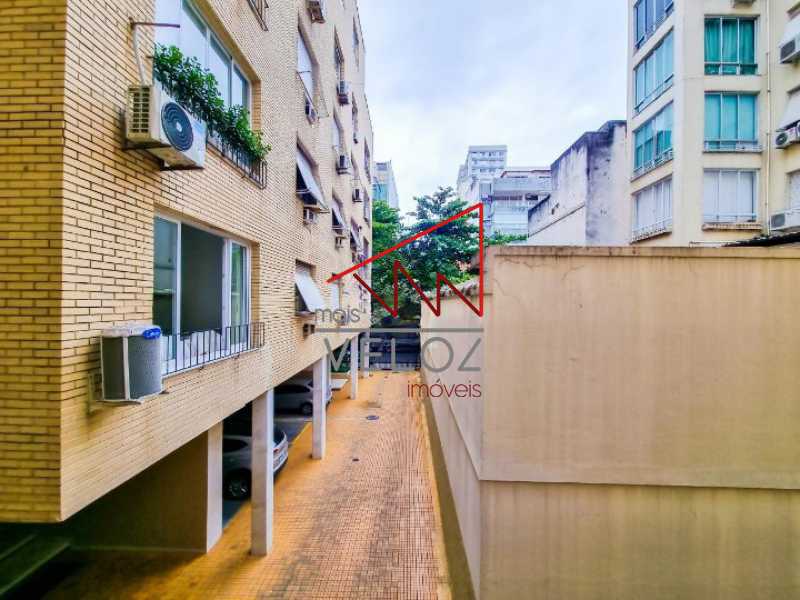 Apartamento à venda com 3 quartos, 135m² - Foto 18