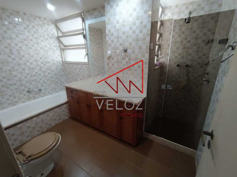 Apartamento à venda com 4 quartos, 236m² - Foto 10