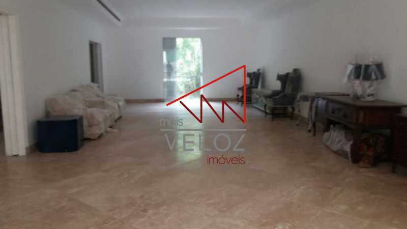 Casa à venda com 5 quartos, 560m² - Foto 2