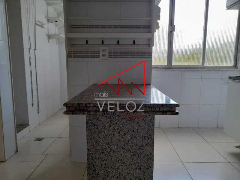 Apartamento à venda com 2 quartos, 92m² - Foto 13