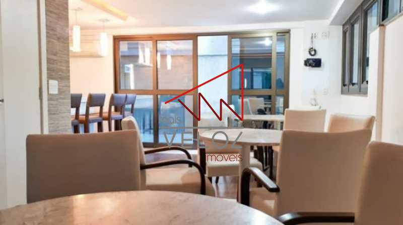 Cobertura à venda com 4 quartos, 317m² - Foto 9