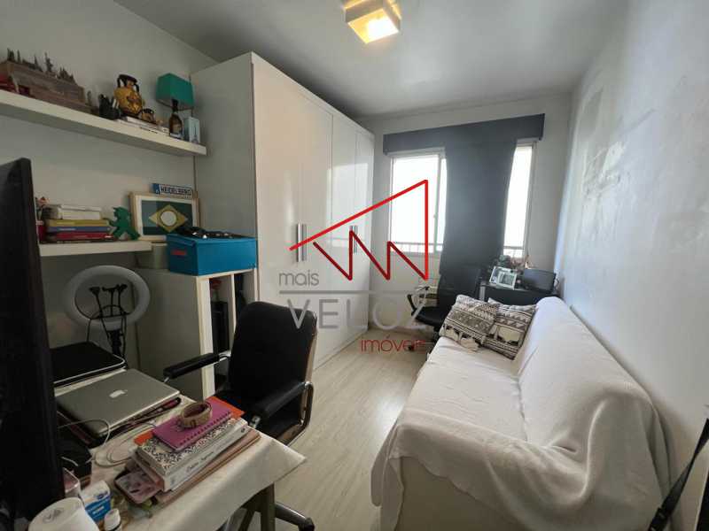 Apartamento à venda com 2 quartos, 67m² - Foto 8