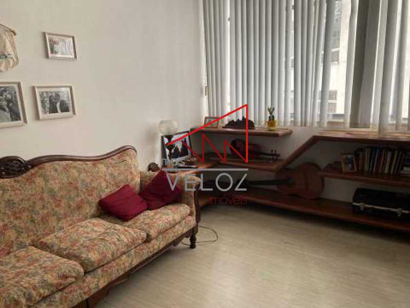 Apartamento à venda com 2 quartos, 68m² - Foto 2