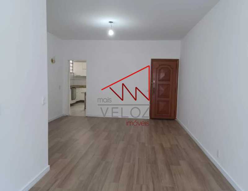 Apartamento à venda com 3 quartos, 116m² - Foto 9