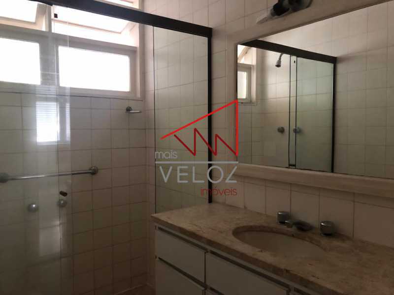 Apartamento à venda com 4 quartos, 186m² - Foto 9