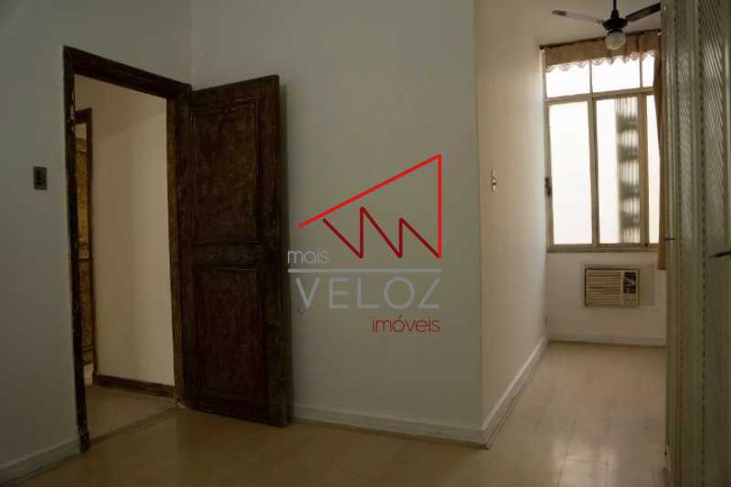 Apartamento à venda com 3 quartos, 180m² - Foto 6