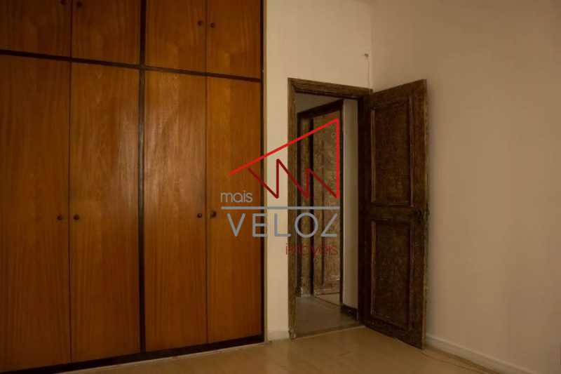 Apartamento à venda com 3 quartos, 180m² - Foto 13