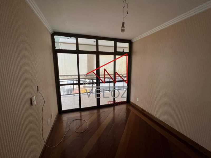 Apartamento à venda com 4 quartos, 169m² - Foto 14