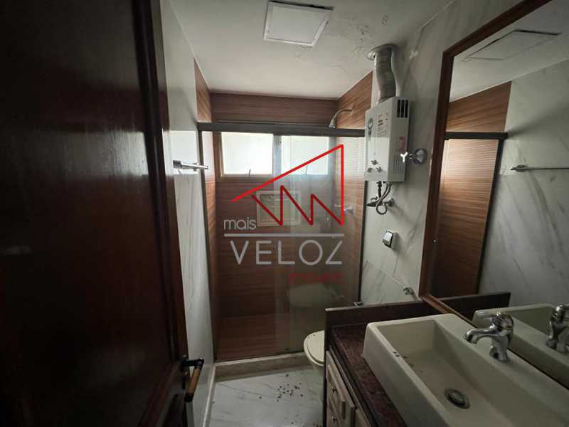 Apartamento à venda com 4 quartos, 169m² - Foto 17