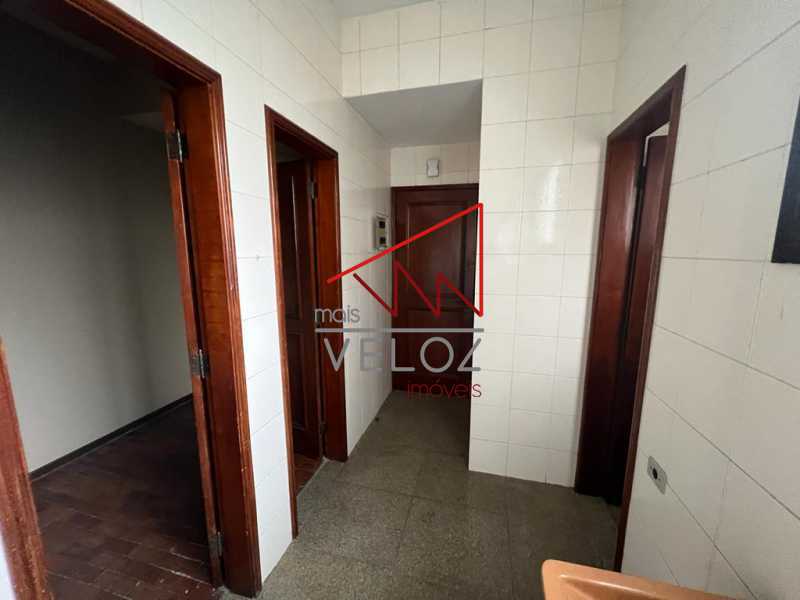 Apartamento à venda com 4 quartos, 169m² - Foto 12