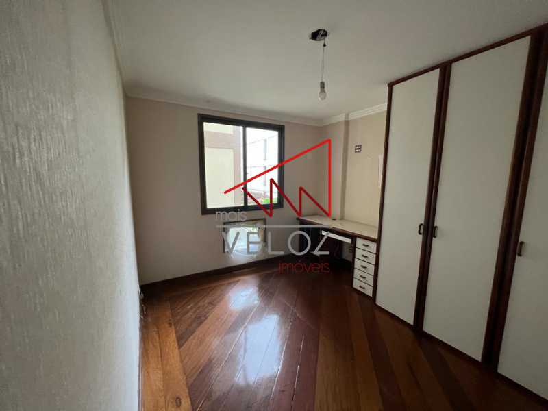 Apartamento à venda com 4 quartos, 169m² - Foto 16