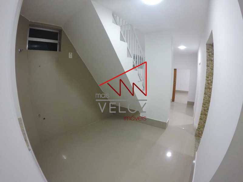 Casa Comercial à venda com 6 quartos, 392m² - Foto 14