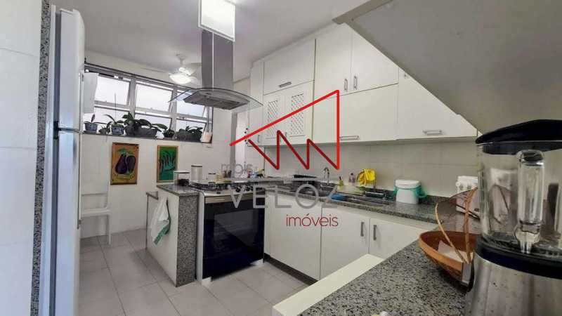 Apartamento à venda com 4 quartos, 250m² - Foto 23