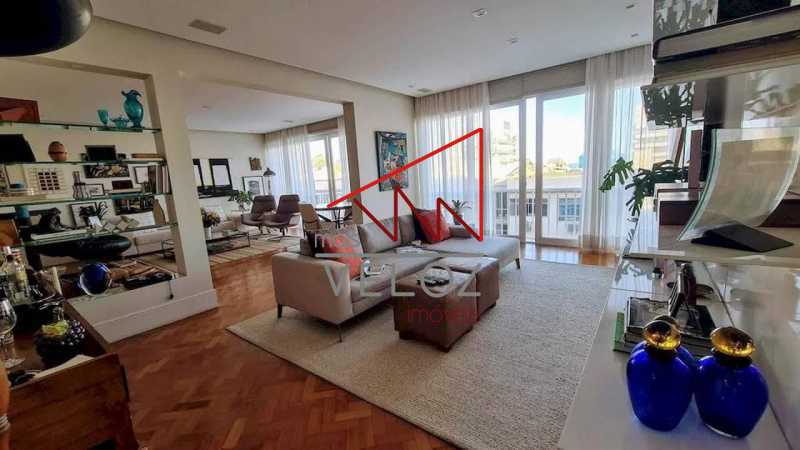 Apartamento à venda com 4 quartos, 250m² - Foto 4