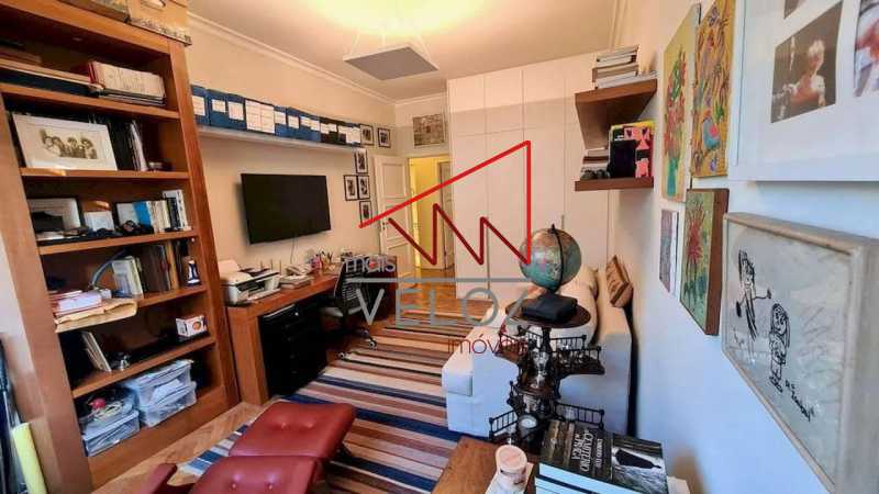 Apartamento à venda com 4 quartos, 250m² - Foto 9