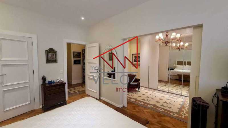 Apartamento à venda com 4 quartos, 250m² - Foto 22