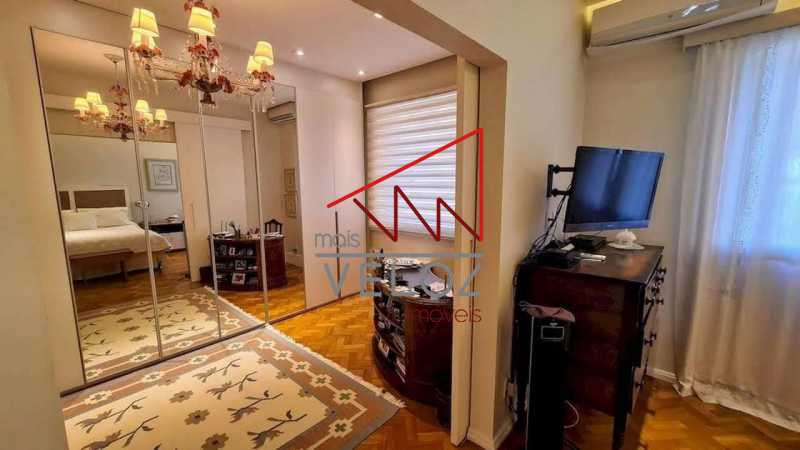 Apartamento à venda com 4 quartos, 250m² - Foto 16