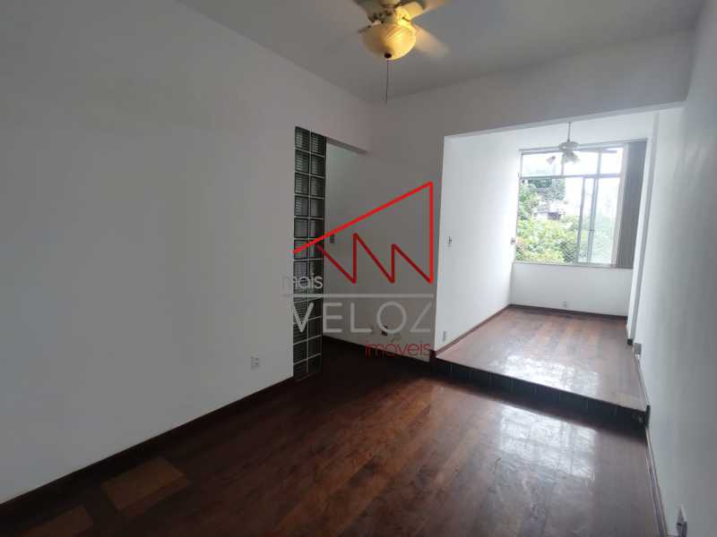 Apartamento à venda com 1 quarto, 46m² - Foto 6