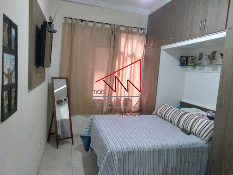 Apartamento à venda com 2 quartos, 64m² - Foto 3