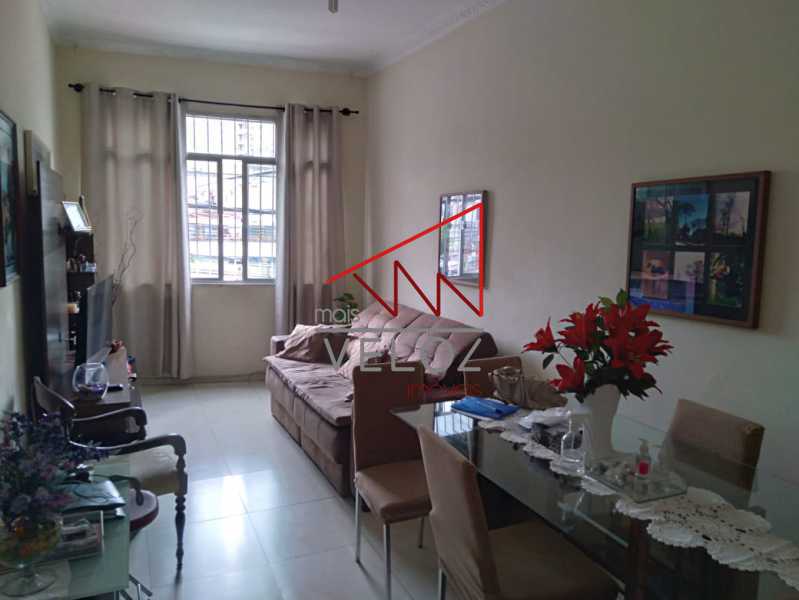 Apartamento à venda com 2 quartos, 64m² - Foto 1