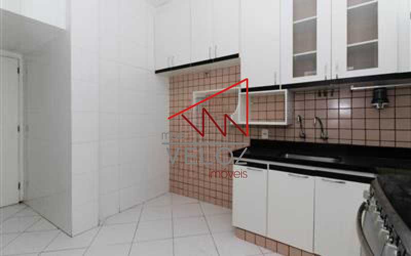 Apartamento à venda com 2 quartos, 80m² - Foto 14