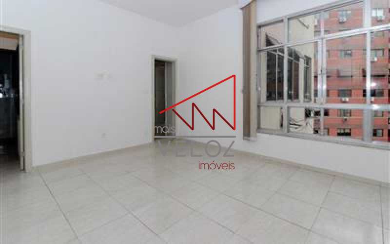 Apartamento à venda com 2 quartos, 80m² - Foto 3