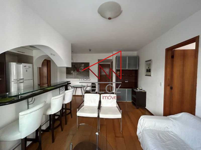 Apartamento à venda com 2 quartos, 76m² - Foto 4