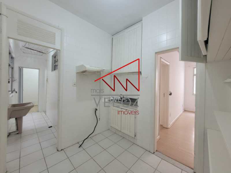 Apartamento à venda com 2 quartos, 66m² - Foto 13