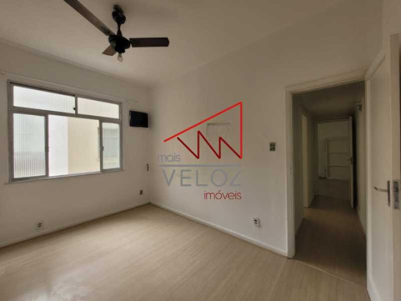 Apartamento à venda com 2 quartos, 66m² - Foto 7