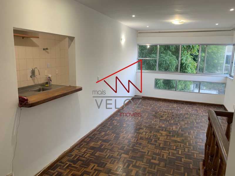 Apartamento à venda com 2 quartos, 74m² - Foto 3