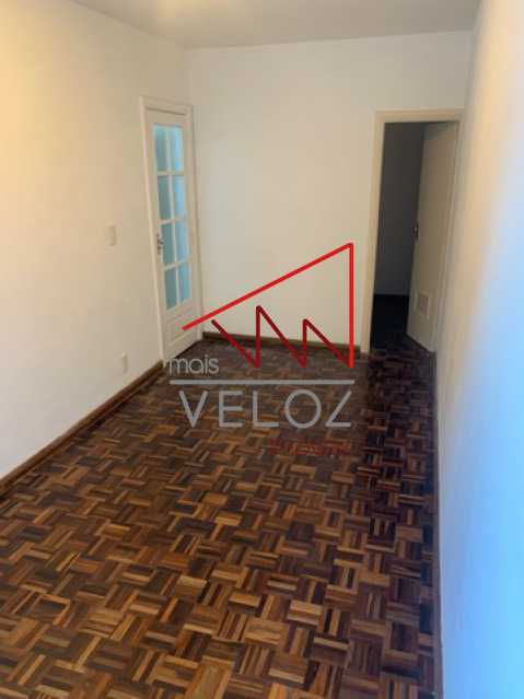 Apartamento à venda com 2 quartos, 74m² - Foto 17