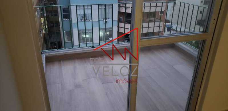 Apartamento à venda com 2 quartos, 65m² - Foto 5