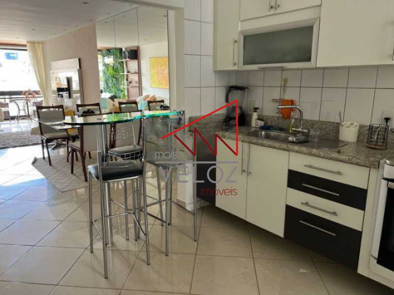 Apartamento à venda com 2 quartos, 90m² - Foto 21