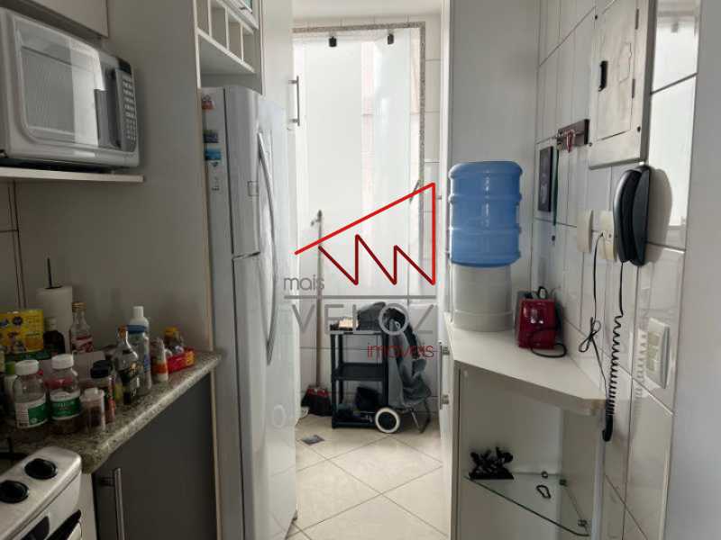 Apartamento à venda com 2 quartos, 90m² - Foto 27