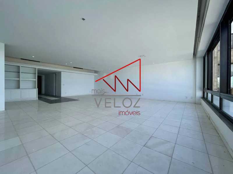 Apartamento à venda com 4 quartos, 360m² - Foto 2