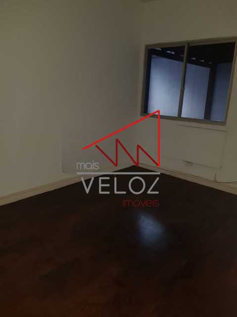 Apartamento à venda com 3 quartos, 138m² - Foto 3