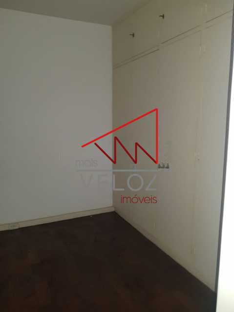 Apartamento à venda com 3 quartos, 138m² - Foto 7