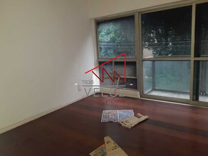 Apartamento à venda com 3 quartos, 138m² - Foto 1