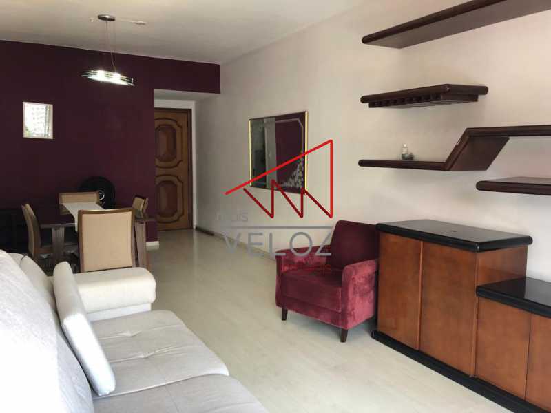 Apartamento à venda com 2 quartos, 78m² - Foto 4