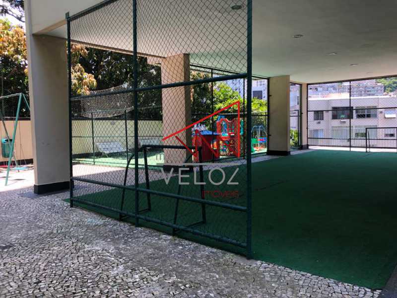 Apartamento à venda com 2 quartos, 78m² - Foto 29