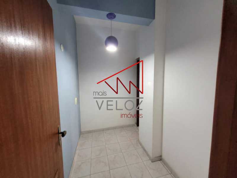 Apartamento à venda com 1 quarto, 68m² - Foto 25