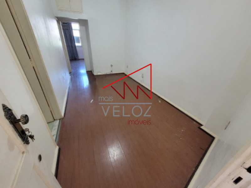 Apartamento à venda com 1 quarto, 45m² - Foto 3