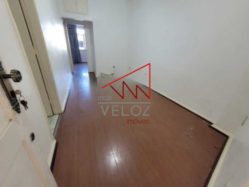 Apartamento à venda com 1 quarto, 45m² - Foto 4