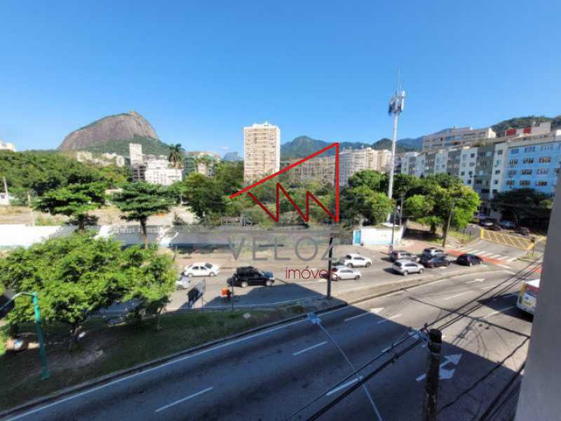 Apartamento à venda com 1 quarto, 45m² - Foto 14