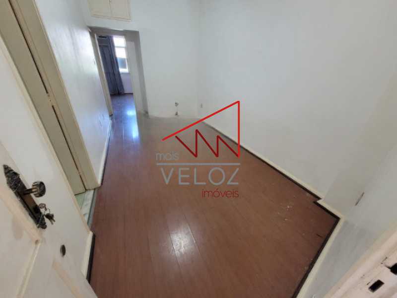 Apartamento à venda com 1 quarto, 45m² - Foto 13