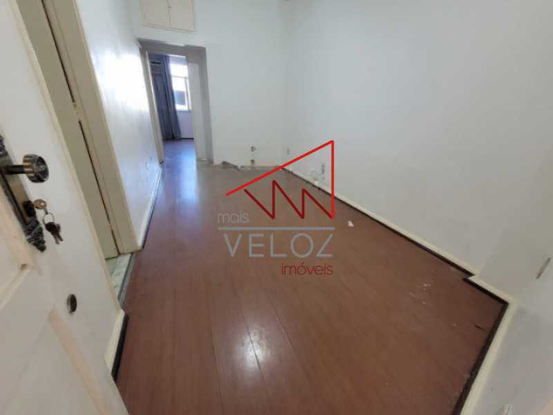 Apartamento à venda com 1 quarto, 45m² - Foto 12