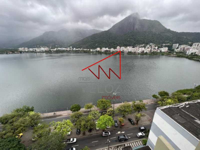 Apartamento à venda com 3 quartos, 138m² - Foto 9